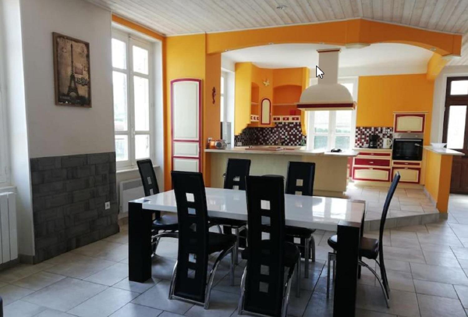 Maison De 100m2 Au Coeur D'une Equestre Les Sabots De Nina * Marcollin